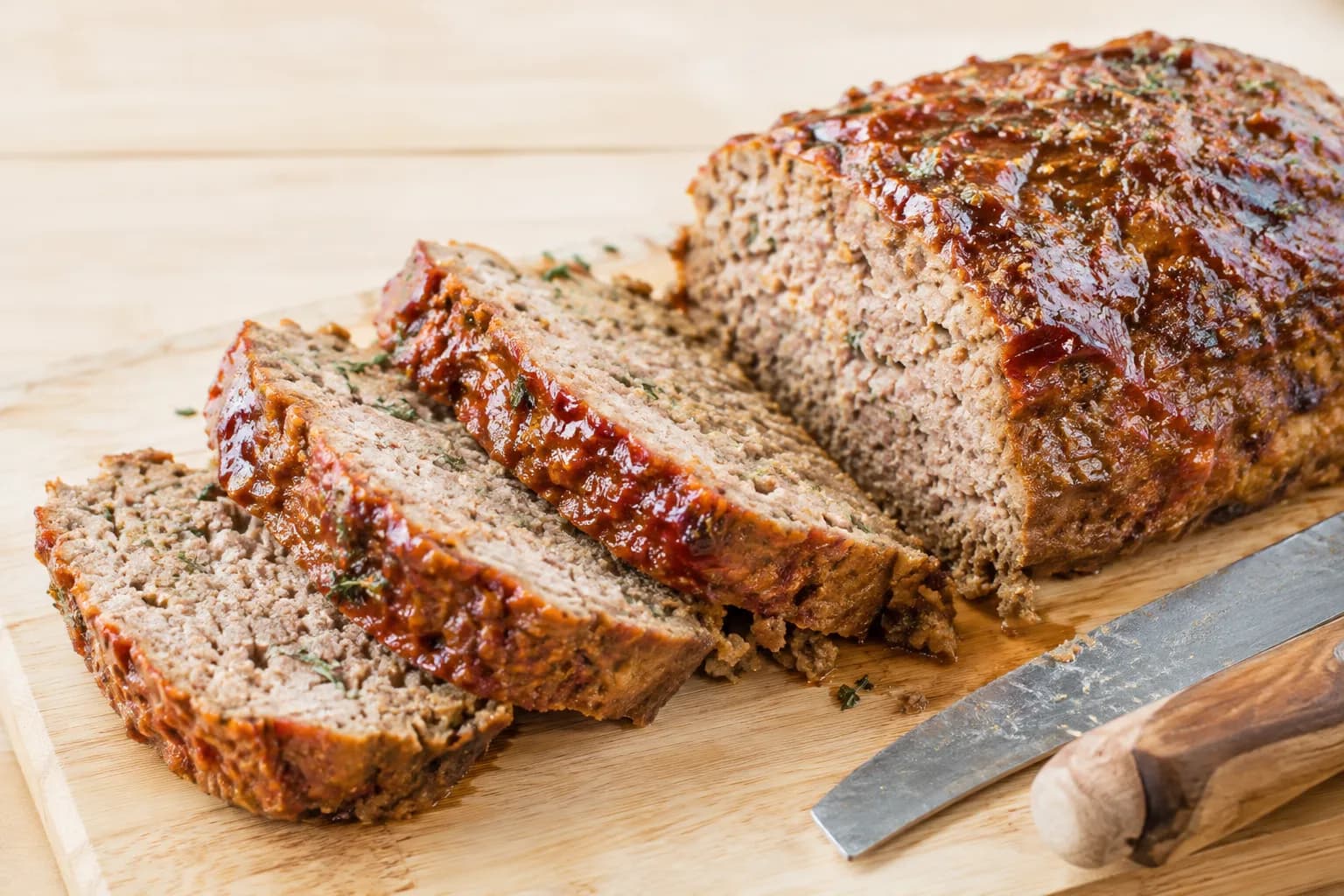 Hackbraten (Hacktätschli am Stück): saftig aus dem Ofen