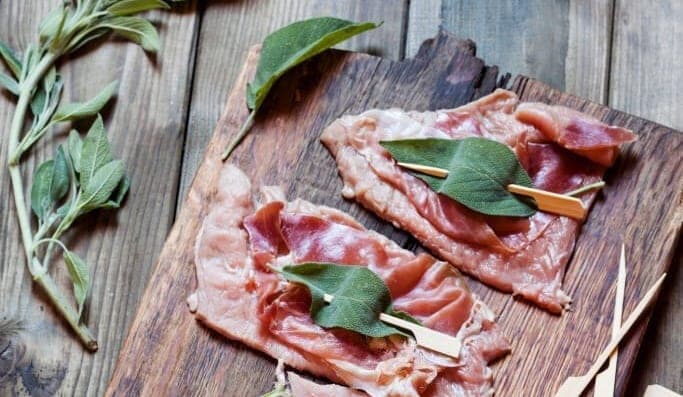 Saltimbocca: die perfekte Kombination von Aromen
