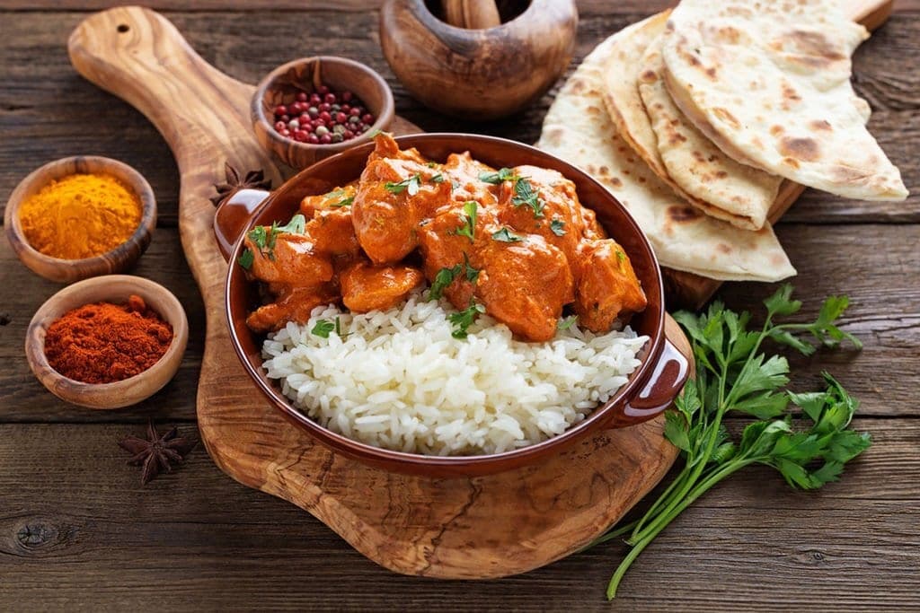 Poulet Curry: Ein würziges und aromatisches Currygericht mit zartem Pouletfleisch und exotischen Gewürzen