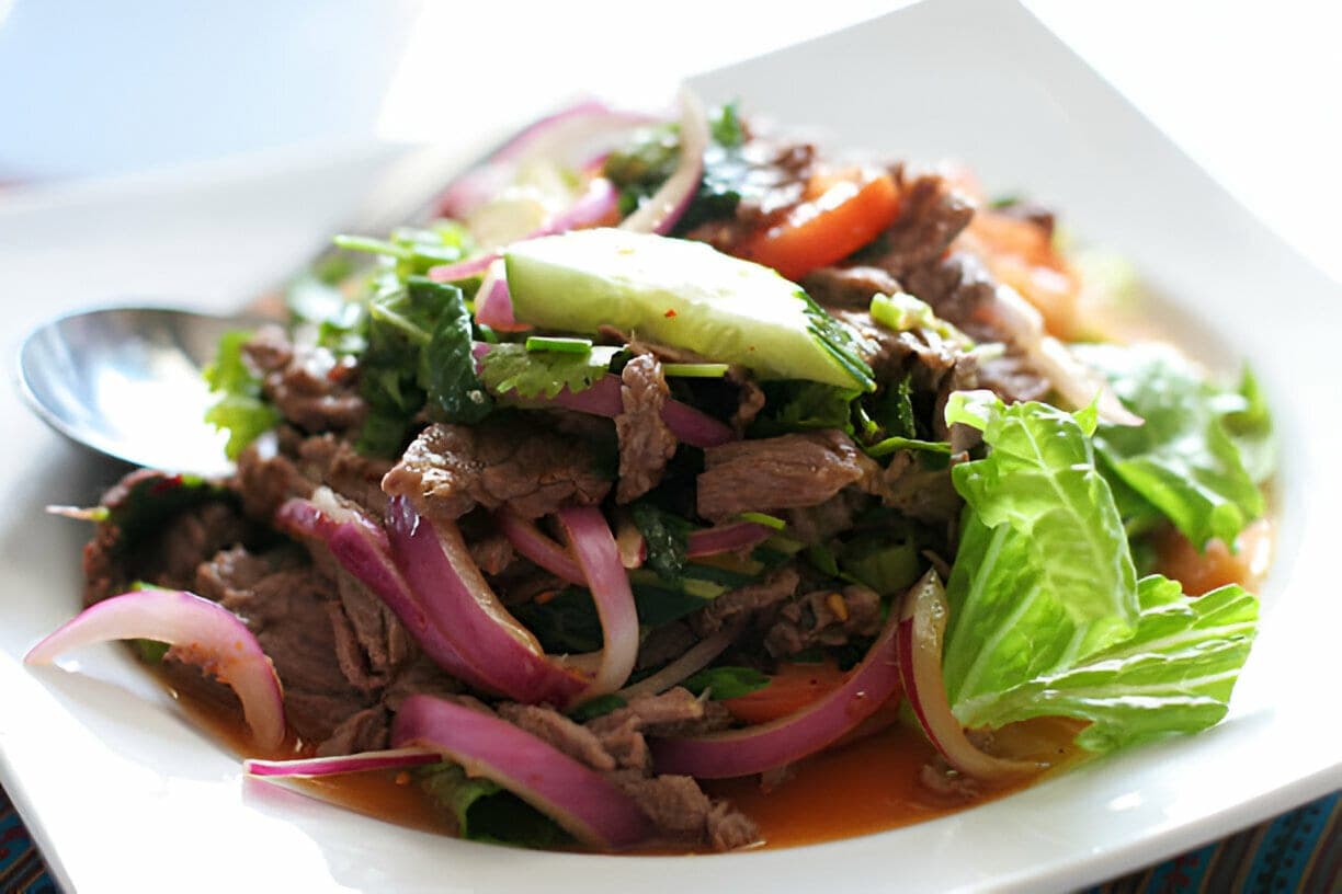 Lauwarmer Rindfleischsalat Thai‑Style – frisch und exotisch